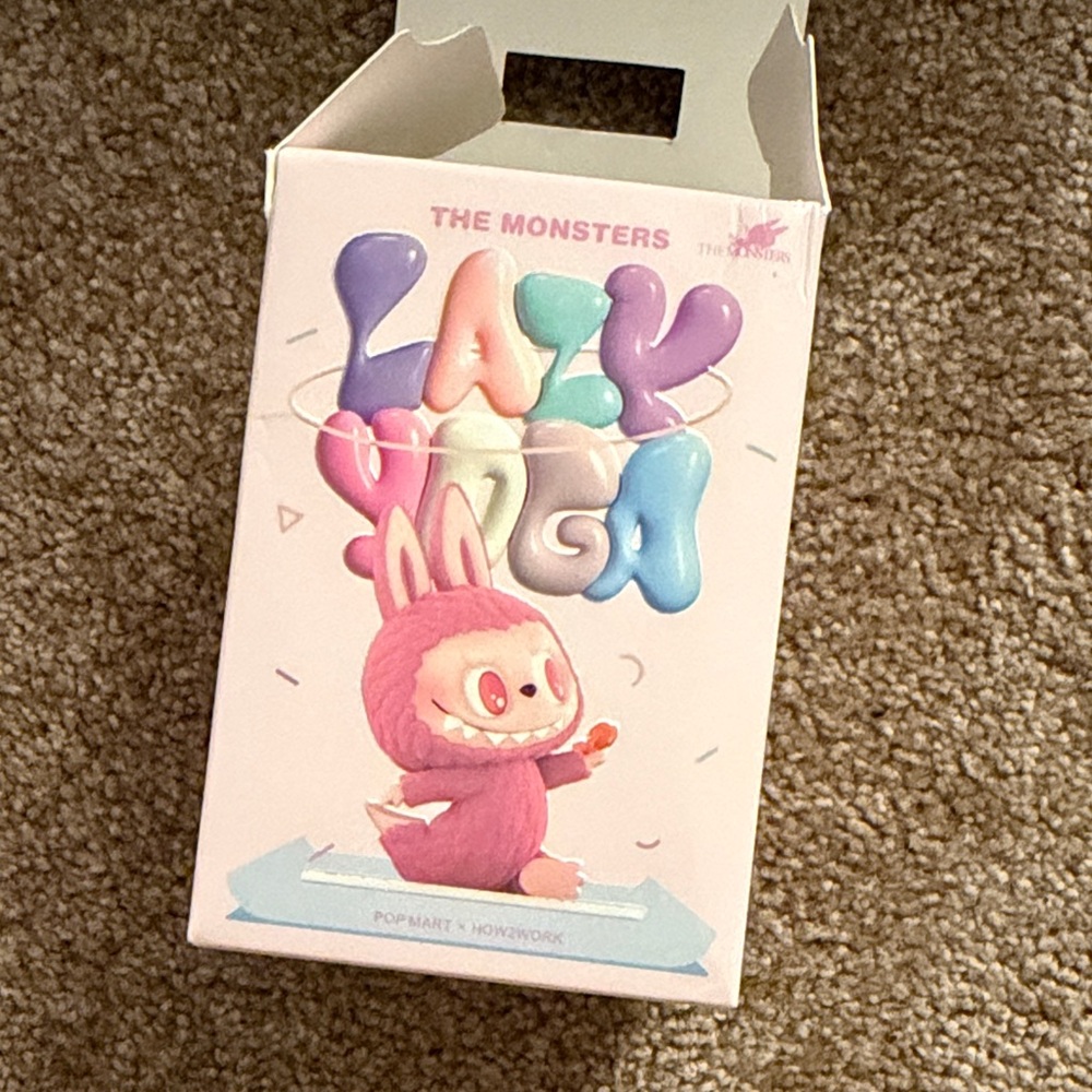 Pop Mart Lazy Yoga Figure - Show Off